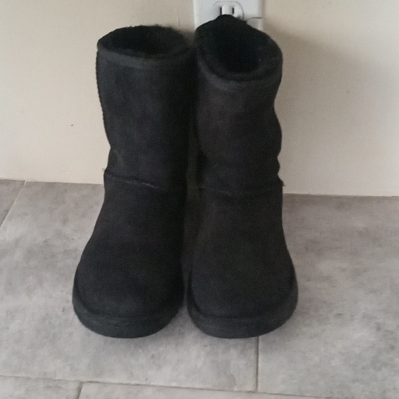 UGG boots size 7 women - Picture 4 of 5
